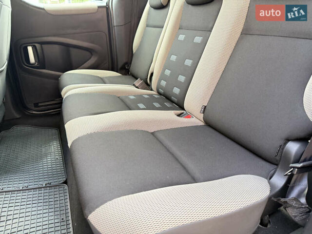 Черный Ситроен Берлинго, объемом двигателя 1.6 л и пробегом 208 тыс. км за 9250 $, фото 67 на Automoto.ua