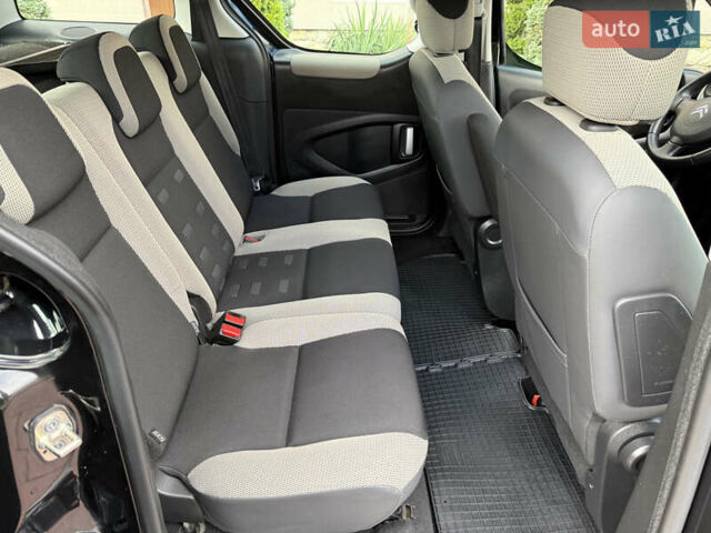 Черный Ситроен Берлинго, объемом двигателя 1.6 л и пробегом 208 тыс. км за 9250 $, фото 69 на Automoto.ua