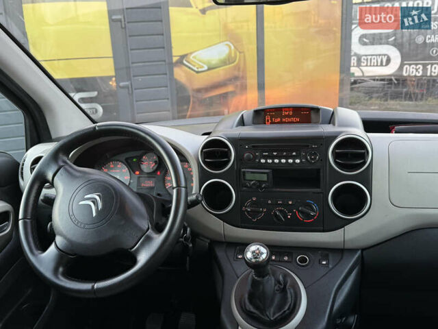 Чорний Сітроен Берлінго, об'ємом двигуна 1.6 л та пробігом 243 тис. км за 8999 $, фото 30 на Automoto.ua