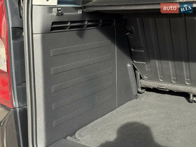 Черный Ситроен Берлинго, объемом двигателя 1.6 л и пробегом 208 тыс. км за 9250 $, фото 87 на Automoto.ua