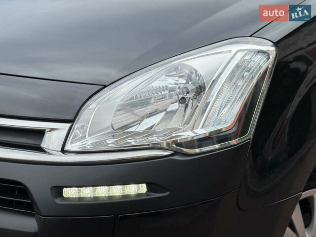 Черный Ситроен Берлинго, объемом двигателя 1.6 л и пробегом 208 тыс. км за 9250 $, фото 17 на Automoto.ua