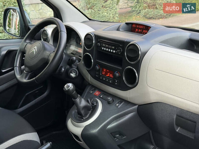 Черный Ситроен Берлинго, объемом двигателя 1.6 л и пробегом 208 тыс. км за 9250 $, фото 80 на Automoto.ua