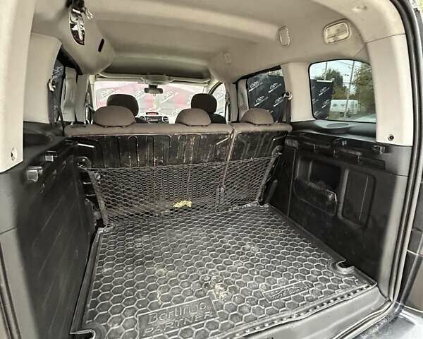 Чорний Сітроен Берлінго, об'ємом двигуна 1.56 л та пробігом 305 тис. км за 8000 $, фото 11 на Automoto.ua