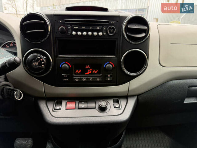 Чорний Сітроен Берлінго, об'ємом двигуна 1.6 л та пробігом 230 тис. км за 7900 $, фото 49 на Automoto.ua