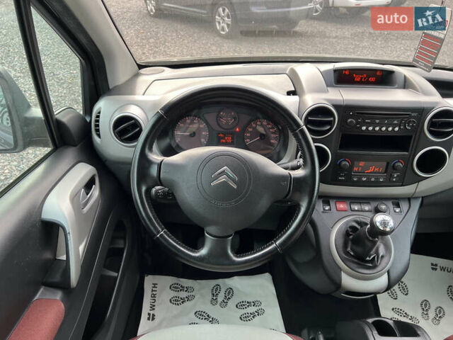 Черный Ситроен Берлинго, объемом двигателя 1.6 л и пробегом 286 тыс. км за 8900 $, фото 12 на Automoto.ua