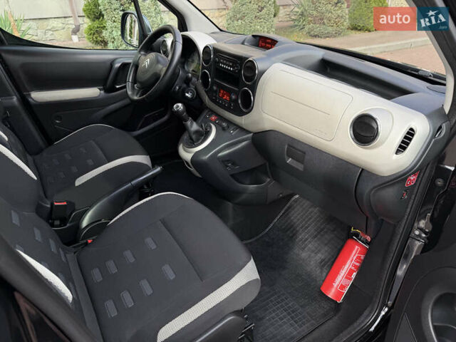 Черный Ситроен Берлинго, объемом двигателя 1.6 л и пробегом 208 тыс. км за 9250 $, фото 74 на Automoto.ua