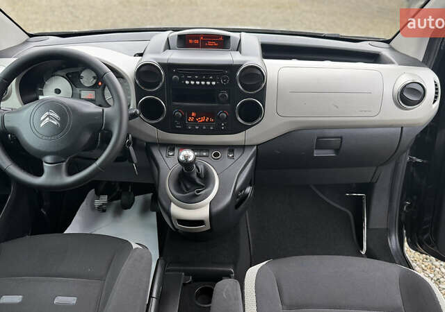 Черный Ситроен Берлинго, объемом двигателя 1.6 л и пробегом 270 тыс. км за 8250 $, фото 11 на Automoto.ua