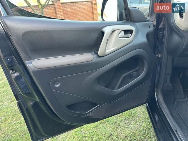 Черный Ситроен Берлинго, объемом двигателя 1.6 л и пробегом 192 тыс. км за 7990 $, фото 26 на Automoto.ua
