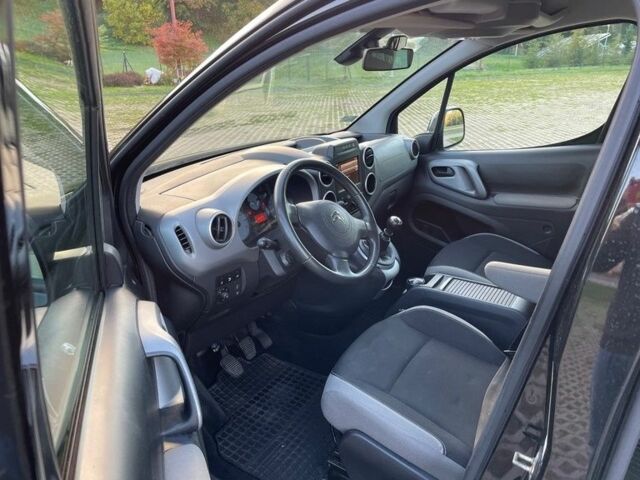 Чорний Сітроен Берлінго, об'ємом двигуна 1.6 л та пробігом 171 тис. км за 8200 $, фото 7 на Automoto.ua