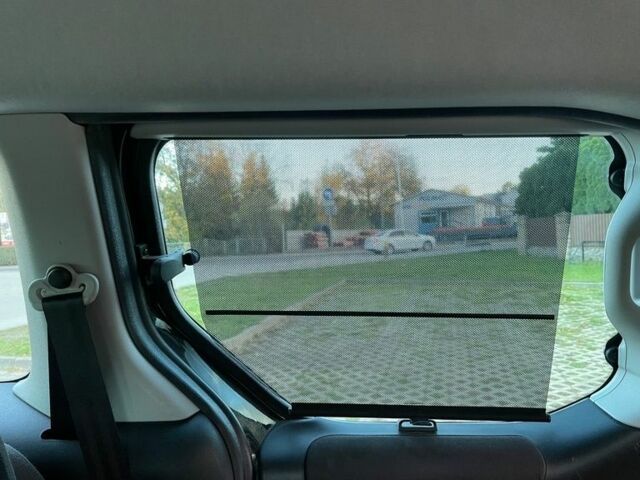 Чорний Сітроен Берлінго, об'ємом двигуна 1.6 л та пробігом 171 тис. км за 8200 $, фото 15 на Automoto.ua