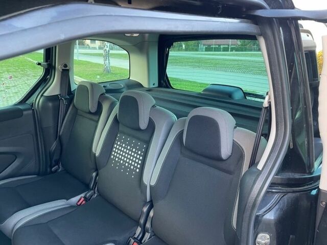 Чорний Сітроен Берлінго, об'ємом двигуна 1.6 л та пробігом 171 тис. км за 8200 $, фото 9 на Automoto.ua