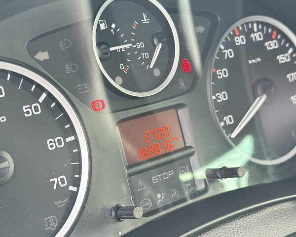 Черный Ситроен Берлинго, объемом двигателя 1.6 л и пробегом 187 тыс. км за 13500 $, фото 21 на Automoto.ua