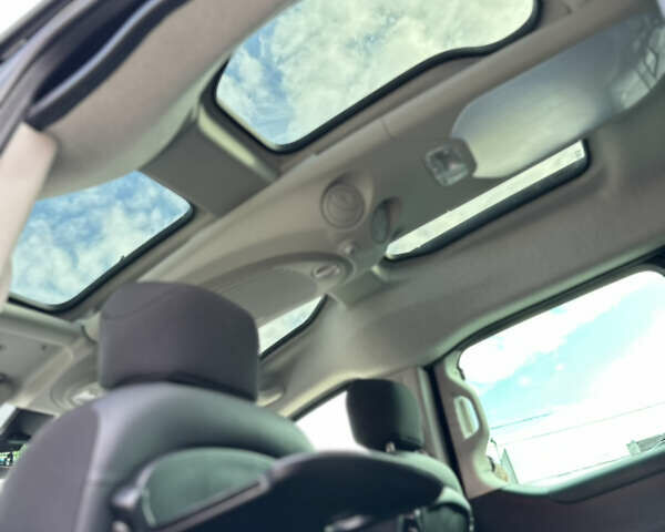 Черный Ситроен Берлинго, объемом двигателя 1.6 л и пробегом 187 тыс. км за 13500 $, фото 16 на Automoto.ua