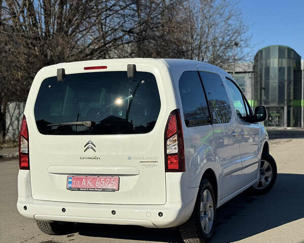 Чорний Сітроен Берлінго, об'ємом двигуна 0 л та пробігом 111 тис. км за 8600 $, фото 2 на Automoto.ua