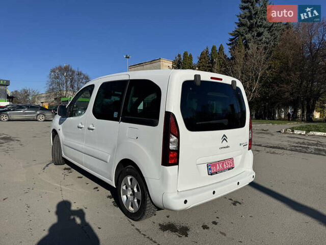 Чорний Сітроен Берлінго, об'ємом двигуна 0 л та пробігом 111 тис. км за 8600 $, фото 4 на Automoto.ua