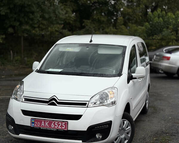 Сітроен Берлінго 2018 у Каменце-Подольском на Automoto.ua Чорний Сітроен Берлінго, об'ємом двигуна 0 л та пробігом 110 тис. км за 8900 $, фото 7 на Automoto.ua