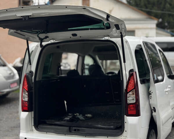 Сітроен Берлінго 2018 у Каменце-Подольском на Automoto.ua Чорний Сітроен Берлінго, об'ємом двигуна 0 л та пробігом 110 тис. км за 8900 $, фото 11 на Automoto.ua