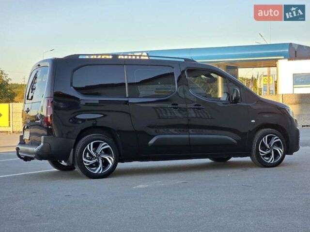 Черный Ситроен Берлинго, объемом двигателя 1.5 л и пробегом 99 тыс. км за 18999 $, фото 9 на Automoto.ua