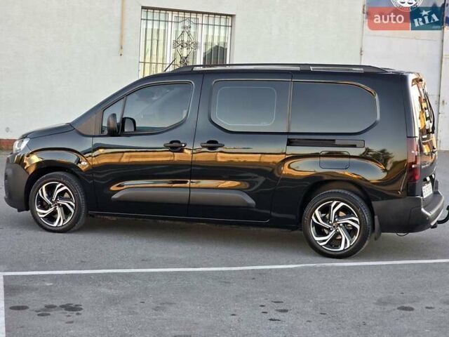 Черный Ситроен Берлинго, объемом двигателя 1.5 л и пробегом 99 тыс. км за 18999 $, фото 3 на Automoto.ua