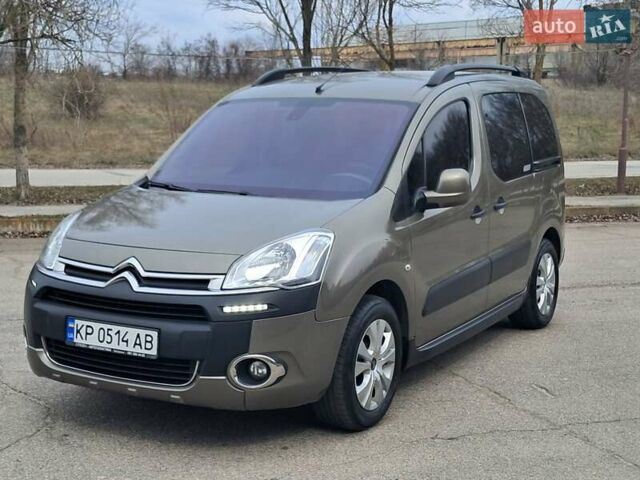 Коричневый Ситроен Берлинго, объемом двигателя 1.6 л и пробегом 191 тыс. км за 8950 $, фото 3 на Automoto.ua