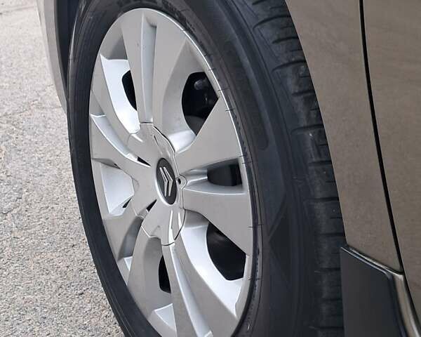 Коричневый Ситроен Берлинго, объемом двигателя 1.6 л и пробегом 191 тыс. км за 8950 $, фото 28 на Automoto.ua