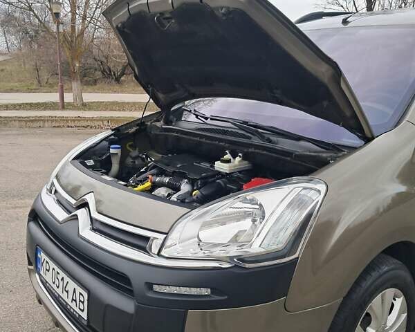 Коричневый Ситроен Берлинго, объемом двигателя 1.6 л и пробегом 191 тыс. км за 8950 $, фото 25 на Automoto.ua