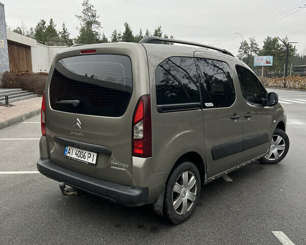 Коричневый Ситроен Берлинго, объемом двигателя 1.56 л и пробегом 383 тыс. км за 7000 $, фото 4 на Automoto.ua