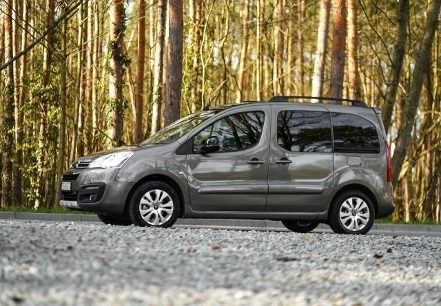 Коричневый Ситроен Берлинго, объемом двигателя 1.6 л и пробегом 140 тыс. км за 7200 $, фото 6 на Automoto.ua