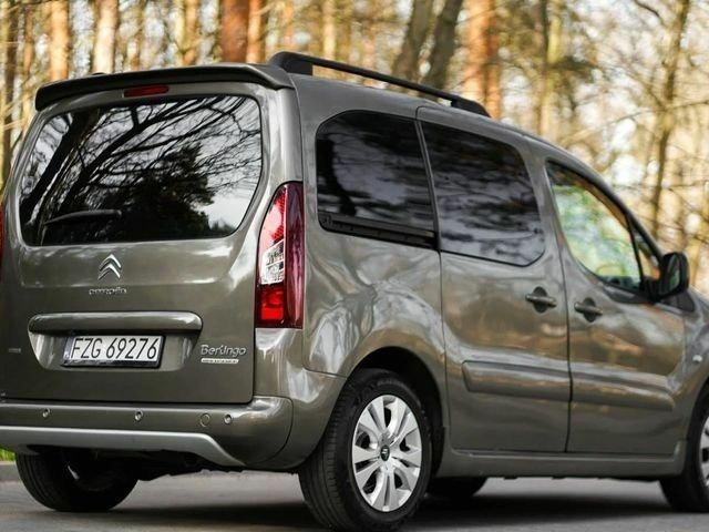 Коричневый Ситроен Берлинго, объемом двигателя 1.6 л и пробегом 140 тыс. км за 7200 $, фото 7 на Automoto.ua