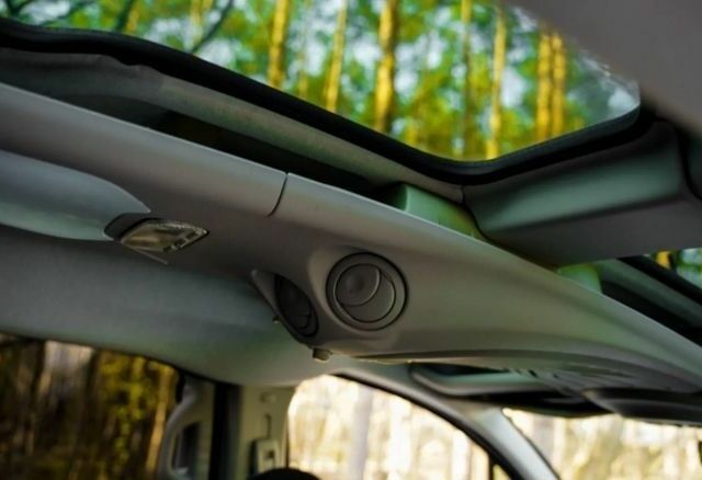 Коричневый Ситроен Берлинго, объемом двигателя 1.6 л и пробегом 140 тыс. км за 7200 $, фото 5 на Automoto.ua