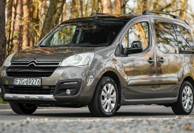 Коричневый Ситроен Берлинго, объемом двигателя 1.6 л и пробегом 140 тыс. км за 7200 $, фото 20 на Automoto.ua