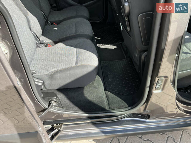 Коричневий Сітроен Берлінго, об'ємом двигуна 1.56 л та пробігом 237 тис. км за 9900 $, фото 12 на Automoto.ua