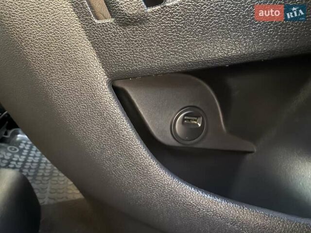 Коричневый Ситроен Берлинго, объемом двигателя 1.6 л и пробегом 182 тыс. км за 11950 $, фото 175 на Automoto.ua