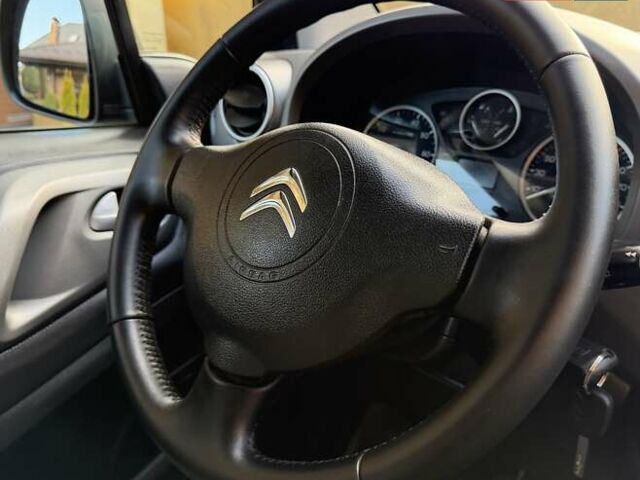 Коричневый Ситроен Берлинго, объемом двигателя 1.6 л и пробегом 182 тыс. км за 11950 $, фото 179 на Automoto.ua