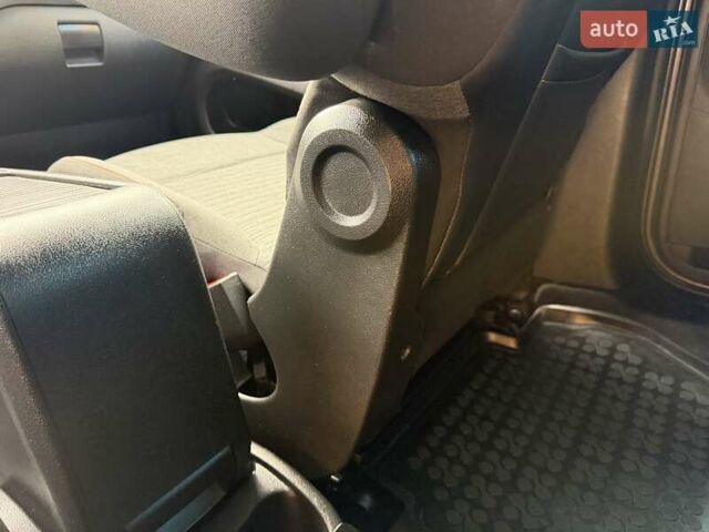Коричневый Ситроен Берлинго, объемом двигателя 1.6 л и пробегом 182 тыс. км за 11950 $, фото 139 на Automoto.ua