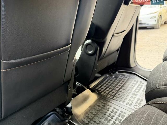 Коричневый Ситроен Берлинго, объемом двигателя 1.6 л и пробегом 182 тыс. км за 11950 $, фото 65 на Automoto.ua