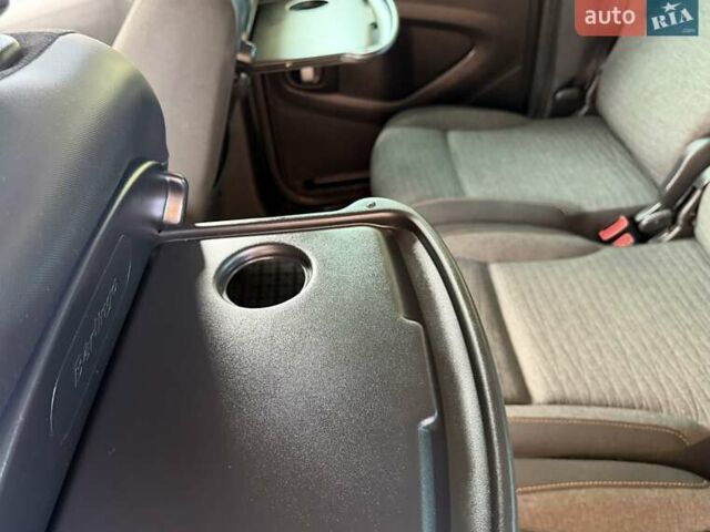 Коричневый Ситроен Берлинго, объемом двигателя 1.6 л и пробегом 182 тыс. км за 11950 $, фото 124 на Automoto.ua