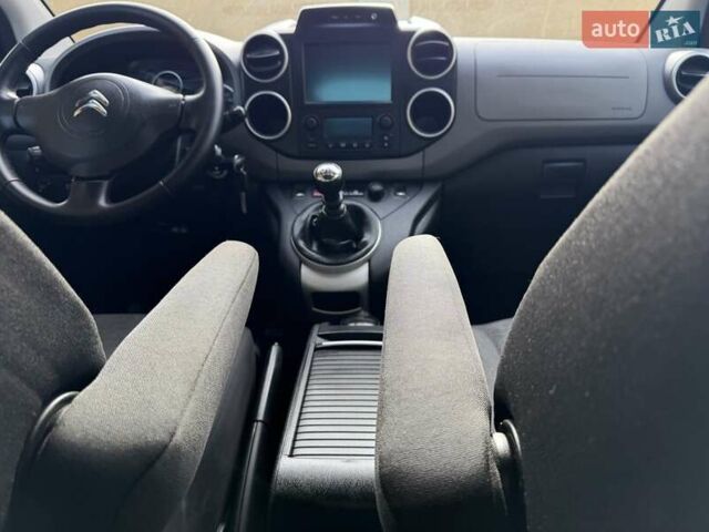 Коричневый Ситроен Берлинго, объемом двигателя 1.6 л и пробегом 182 тыс. км за 11950 $, фото 154 на Automoto.ua