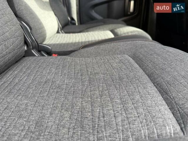 Коричневый Ситроен Берлинго, объемом двигателя 1.6 л и пробегом 182 тыс. км за 11950 $, фото 153 на Automoto.ua