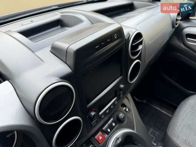 Коричневый Ситроен Берлинго, объемом двигателя 1.6 л и пробегом 182 тыс. км за 11950 $, фото 105 на Automoto.ua