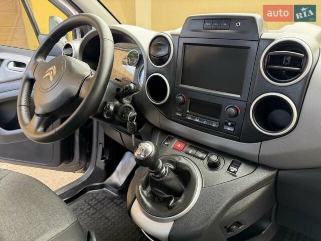 Коричневый Ситроен Берлинго, объемом двигателя 1.6 л и пробегом 182 тыс. км за 11950 $, фото 80 на Automoto.ua