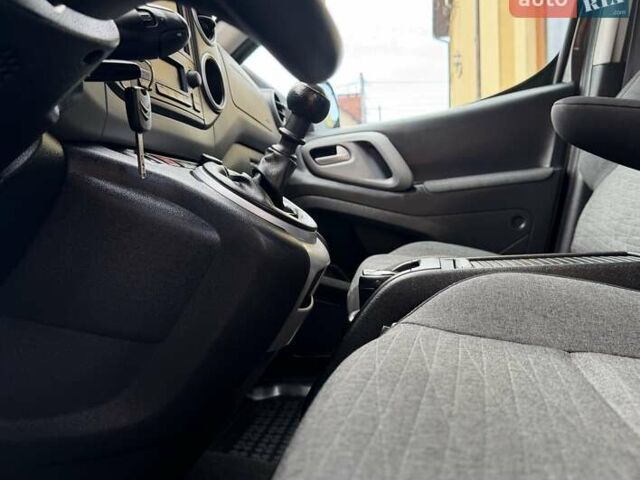 Коричневый Ситроен Берлинго, объемом двигателя 1.6 л и пробегом 182 тыс. км за 11950 $, фото 85 на Automoto.ua