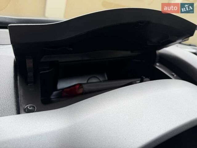 Коричневый Ситроен Берлинго, объемом двигателя 1.6 л и пробегом 182 тыс. км за 11950 $, фото 93 на Automoto.ua