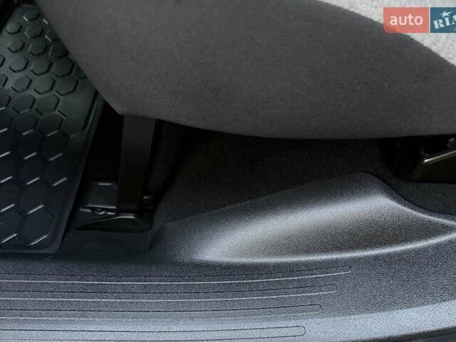 Коричневый Ситроен Берлинго, объемом двигателя 1.56 л и пробегом 138 тыс. км за 16750 $, фото 92 на Automoto.ua