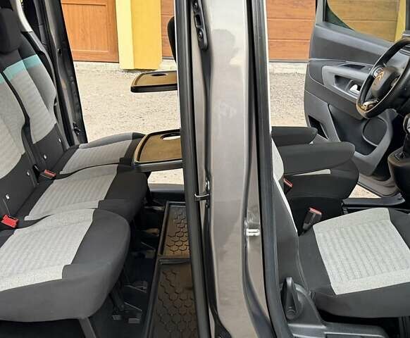 Коричневый Ситроен Берлинго, объемом двигателя 1.56 л и пробегом 138 тыс. км за 16750 $, фото 45 на Automoto.ua