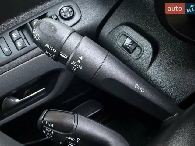 Коричневый Ситроен Берлинго, объемом двигателя 1.56 л и пробегом 138 тыс. км за 16750 $, фото 71 на Automoto.ua