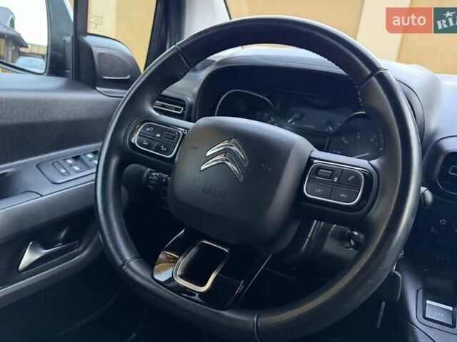 Коричневый Ситроен Берлинго, объемом двигателя 1.56 л и пробегом 138 тыс. км за 16750 $, фото 136 на Automoto.ua