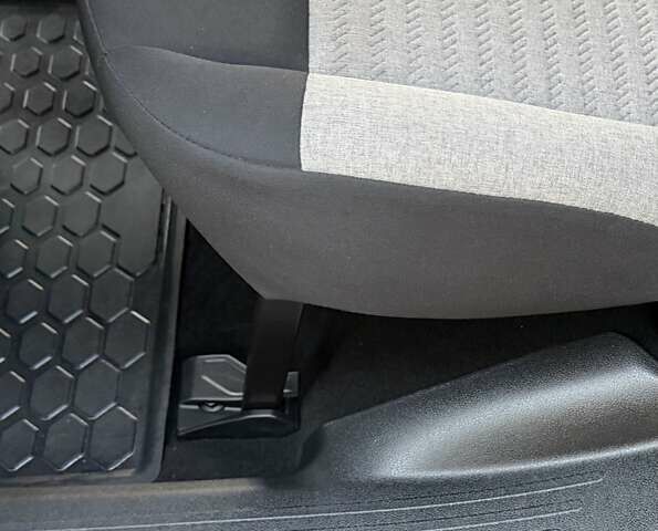 Коричневый Ситроен Берлинго, объемом двигателя 1.56 л и пробегом 138 тыс. км за 16750 $, фото 40 на Automoto.ua