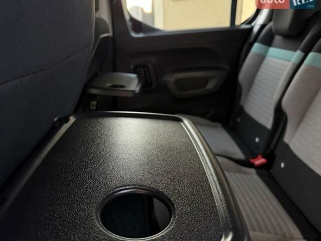 Коричневый Ситроен Берлинго, объемом двигателя 1.56 л и пробегом 138 тыс. км за 16750 $, фото 90 на Automoto.ua