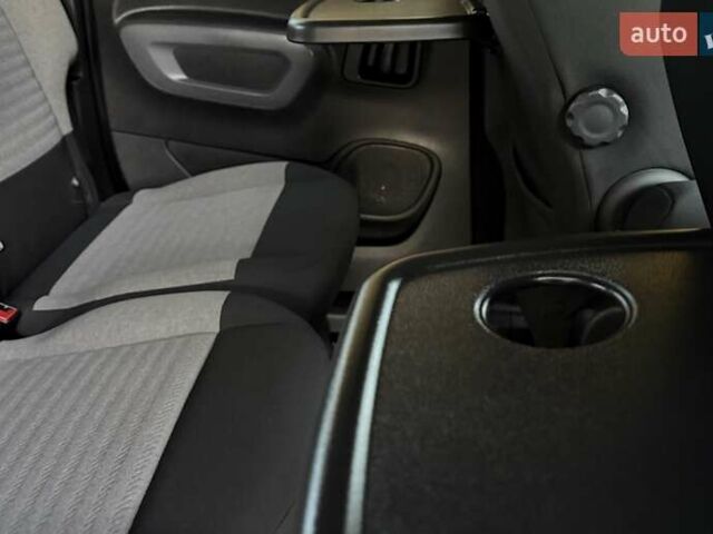 Коричневый Ситроен Берлинго, объемом двигателя 1.56 л и пробегом 138 тыс. км за 16750 $, фото 124 на Automoto.ua